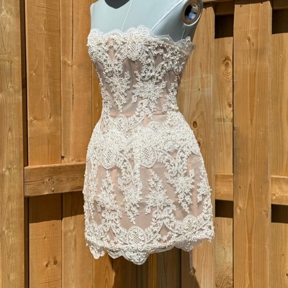 🆕 BRONX & BANCO 🧿 NWOT Maraya Blanc Lace Mini Dress, Sz XS US 2 - Picture 5 of 15